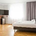 R&b Apartment *